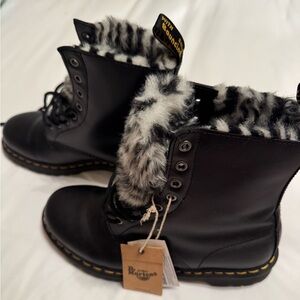 Dr. Martens 1460 Serena Zebra Faux Fur Lined Black Combat Boots Womens 10